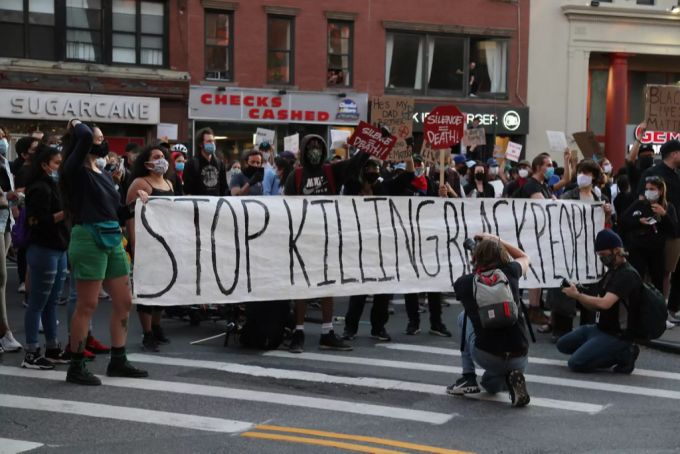 Tausende demonstrieren in den USA gegen Rassismus. Proteste