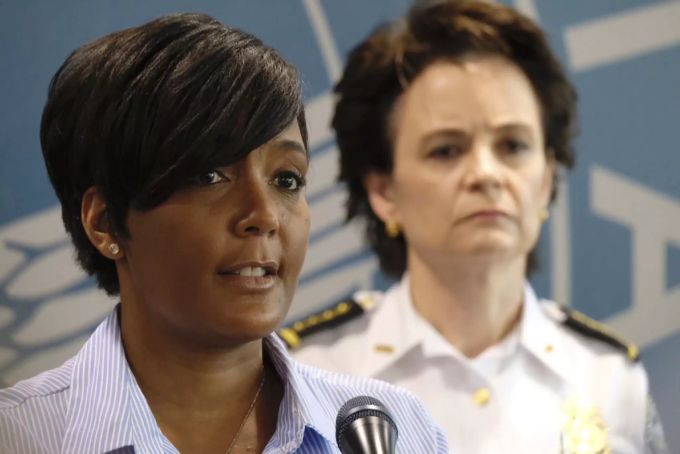 Keisha Lance Bottoms greift US-Präsident Donald Trump für seine rassistischen Tweets an. Keisha Lance Bottoms