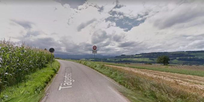 Die Tägertschistrasse eingangs Wichtrach. Wichtrach