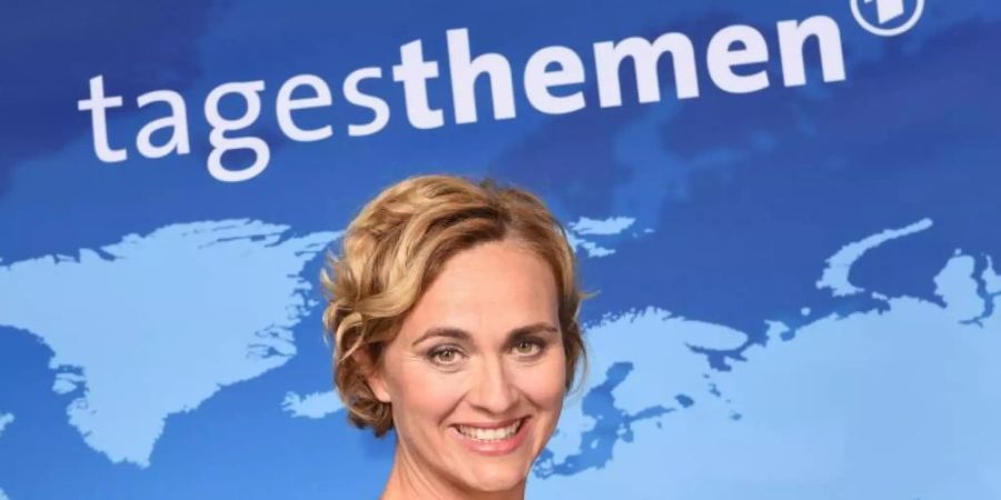 Caren Miosga startet das neue regionale Konzept der «Tagesthemen». Foto: Daniel Bockwoldt/picture alliance / dpa
