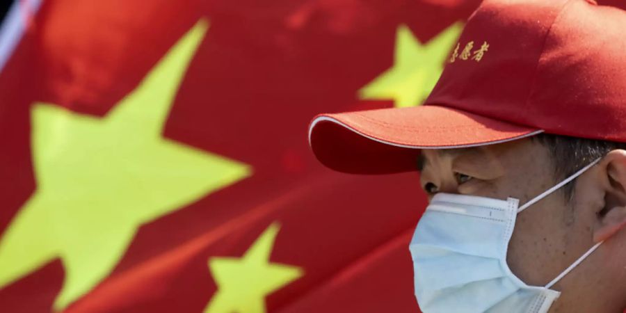 Laut der EU verbreitet die chinesische Regierung gezielt Falschinformationen gegenüber der Bevölkerung rund um das Coronavirus. (Symbolbild)