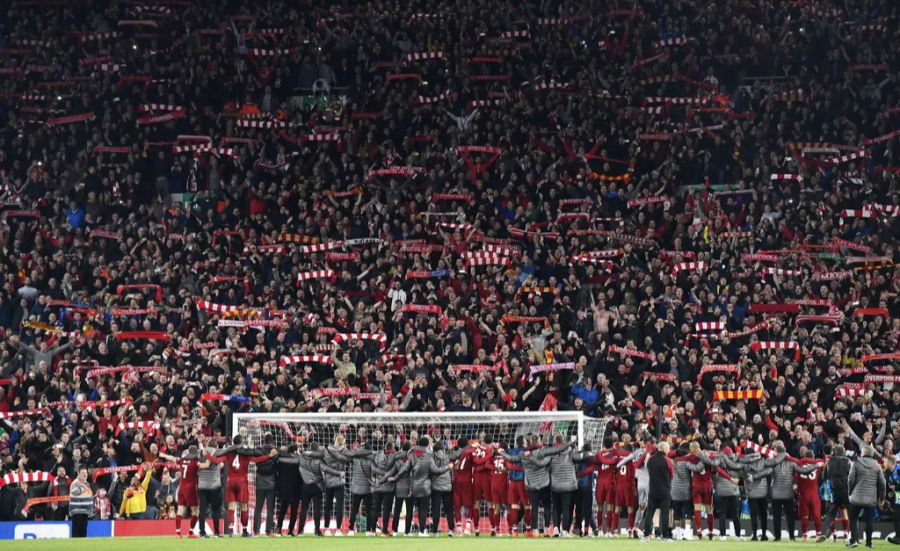 Fans des FC Liverpool sorgen für eine grossartige Atmosphäre.