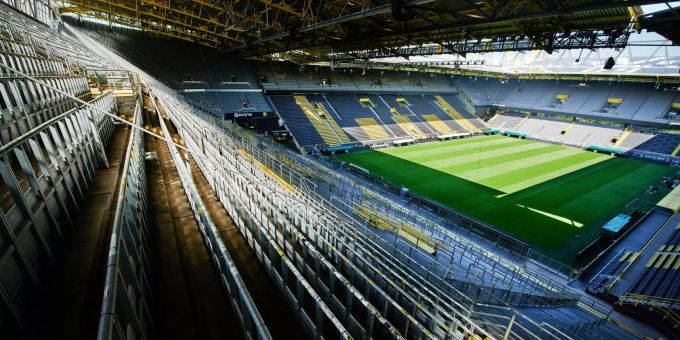Auch das Stadion beim BVB bleibt vorerst bei Spielen leer. BVB
