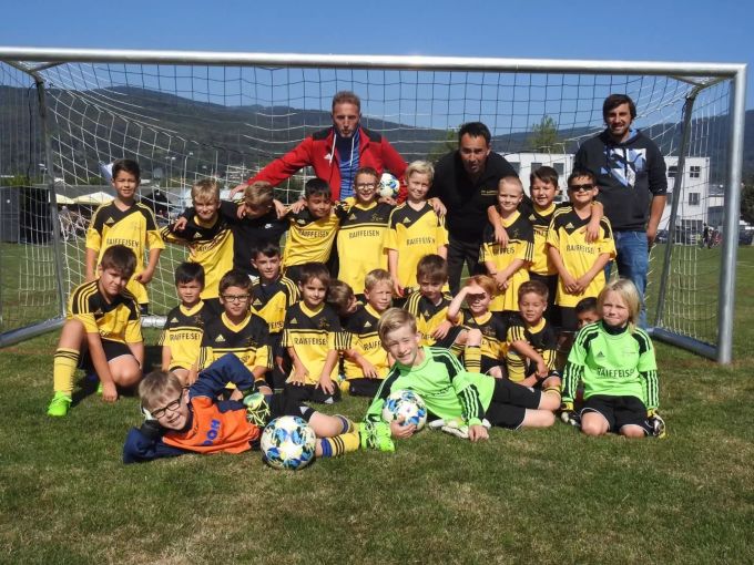 Die jüngsten Mitglieder des FC Kappel auf dem Fussballplatz. FC Kappel Lischmatt