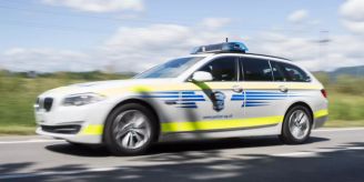 Lenzburg AG - Streit am Bahnhof: Mann (19) durch Messerstiche verletzt