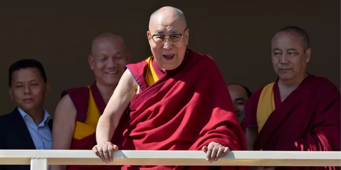 Download Der dalai lama For iPhone Free