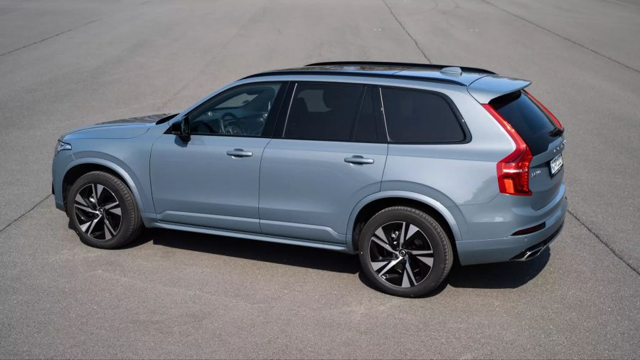 2020 Volvo XC90 B6