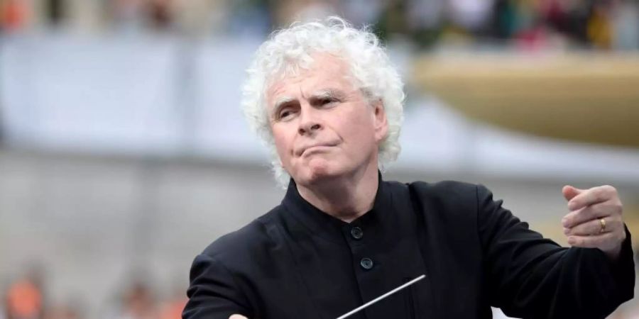 Sir Simon Rattle gehört zu den Stars des Musikfestivals. Foto: Doug Peters/PA Wire/dpa