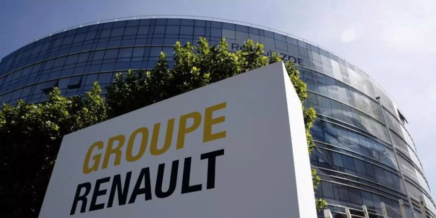 Der Hauptsitz der Renault-Gruppe in Boulogne-Billancourt. Renault braucht einen staatlich garantierten Kredit von fünf Milliarden Euro. Foto: Christophe Ena/AP/dpa
