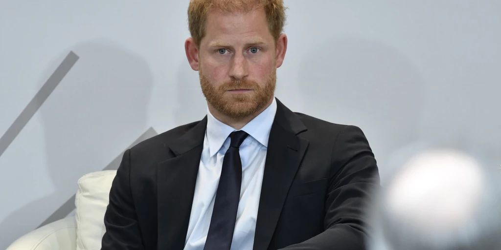 MEGHAN Markle disagrees – Prince Harry is house hunting in London