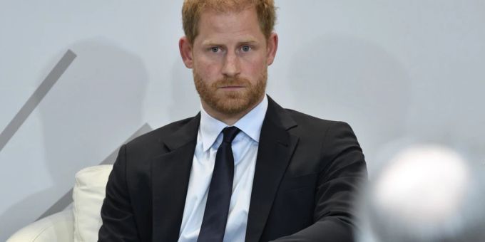 Sie ist dagegen - Prinz Harry in London auf Haussuche – ohne Meghan