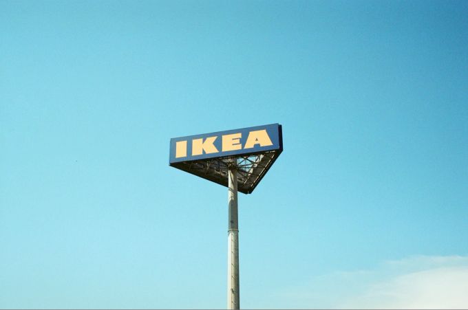 Der 27-jährige Täter wollte jedoch selbst nicht bei Ikea shoppen, sondern forderte letztlich Bargeld. ikea gutschein betrug
