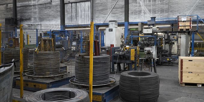 Der Einkaufsmanagerindex (PMI) für die Industrie sank im März (saisonbereinigt) um 0,7 auf 48,9 Zähler. (Symbolbild) Schweizer Industrie