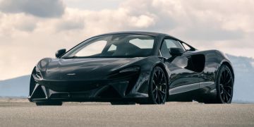 McLaren Artura (2022)