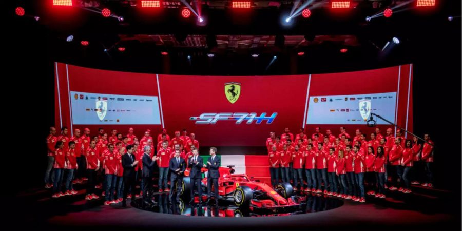 Das Team von Ferrari ist stolz.