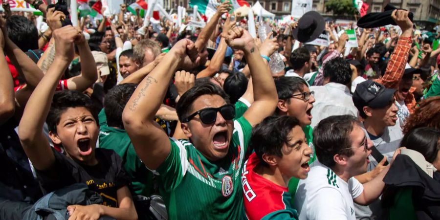 Sensationelles 1:0 an der WM 2018 gegen Deutschland: Mexikanische Fans feiern in Mexiko Stadt