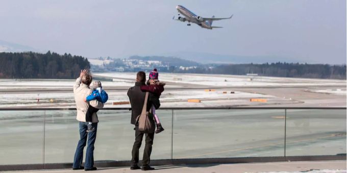 Mit Blick auf den Besuch des US-Präsidenten bleibt die Zuschauerterrasse B geschlossen. Mit Blick auf den Besuch des US-Präsidenten bleibt die Zuschauerterrasse B geschlossen.