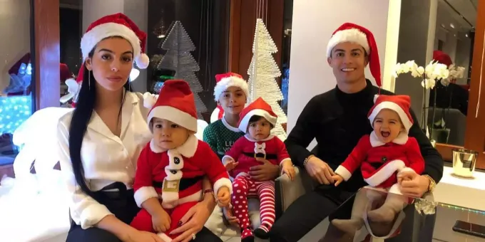 Cristiano Ronaldo Und Familie Feiern Weihnachten