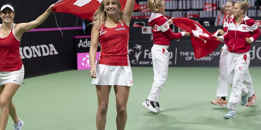 Jubel in Biel, aber schwierige Aufgabe im Aufstiegs-Playoff: das Schweizer Fed-Cup-Team