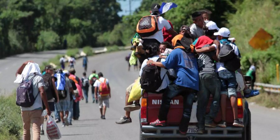 Migranten aus Mittelamerika setzen in Mexiko den Marsch in Richtung USA fort.