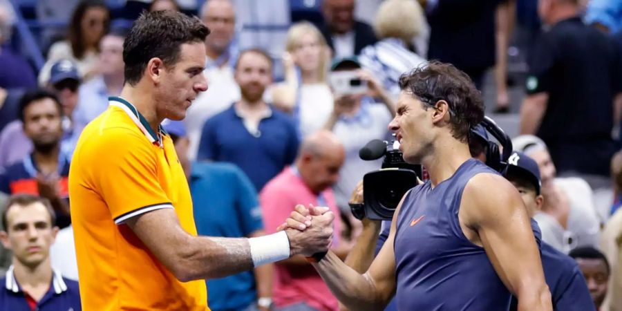 Rafael Nadal gratuliert Juan Martin Del Potro zum Einzug in den Final des US Open.