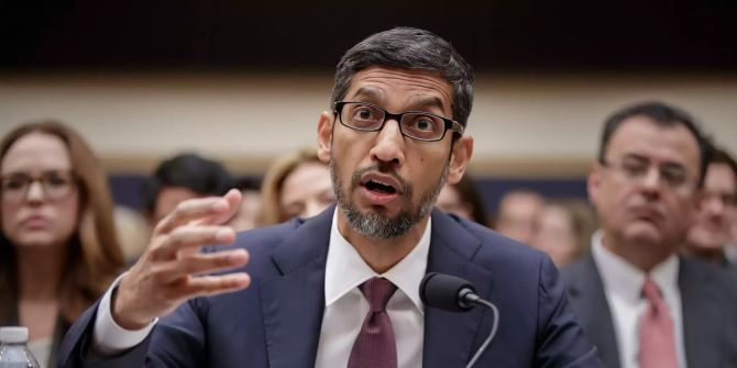 Google-Chef Sudar Pichai macht Erklärungen vor den US-Kongressabgeordneten.