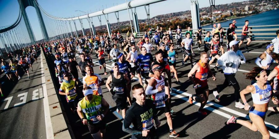 Mehr als 50'000 Läufer nahmen am 48. New York Marathon teil.