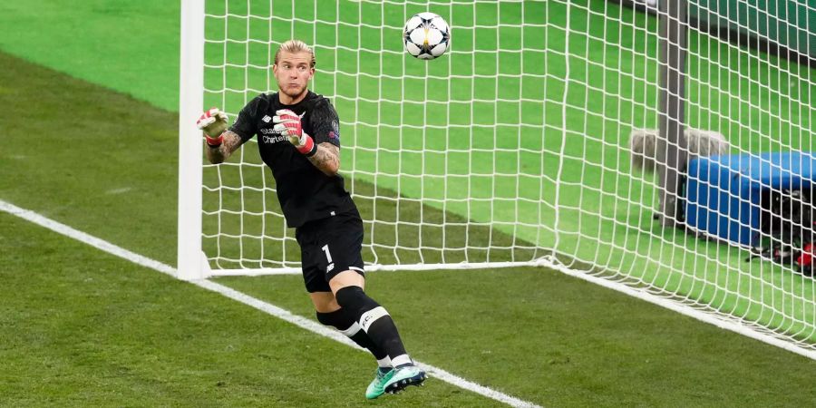 Loris Karius patzt im Champions League Final schwer.