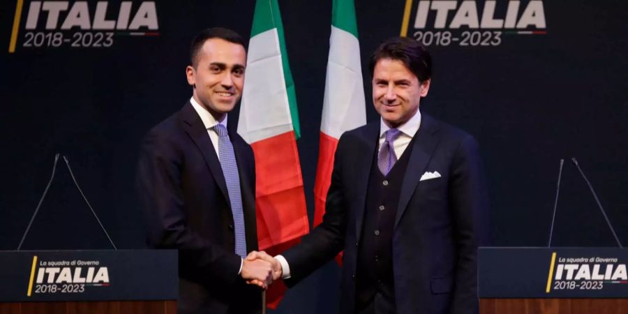 Hat Luigi di Maio auf das falsche Pferd gesetzt? Giuseppe Conte hatte in seinem Lebenslauf geschummelt, nun wird Kritik laut.