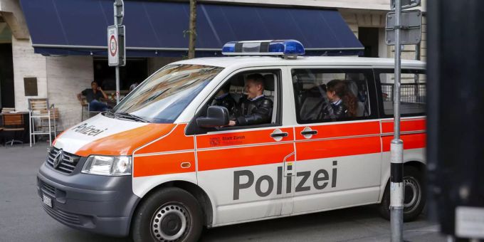 Ein Kastenwagen der Polizei Zürich. (Symbolbild) Polizei
