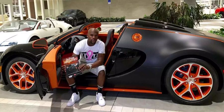 «Money» Mayweather zeigt gerne was er hat.