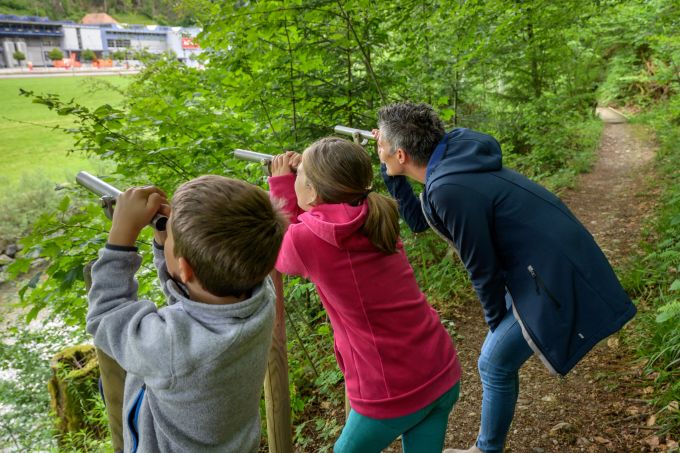 «Brezeli Ahoi». Das Kambly Erlebnis im Hintergrund ist Ausgangs- und Endpunkt eurer Rundwanderung. Familie Ausflüge Schweiz Ausflugstipp
