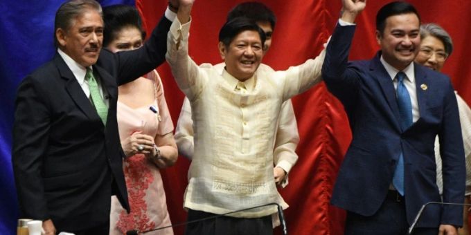 Ferdinand Marcos Junior (M) zum neuen Präsidenten der Philippinen erklärt philippinen