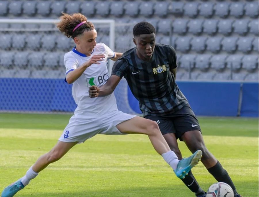 Elohim Kamoko (r.) spielt im U16-Cupfinal für den FCZ gegen Lausanne durch.