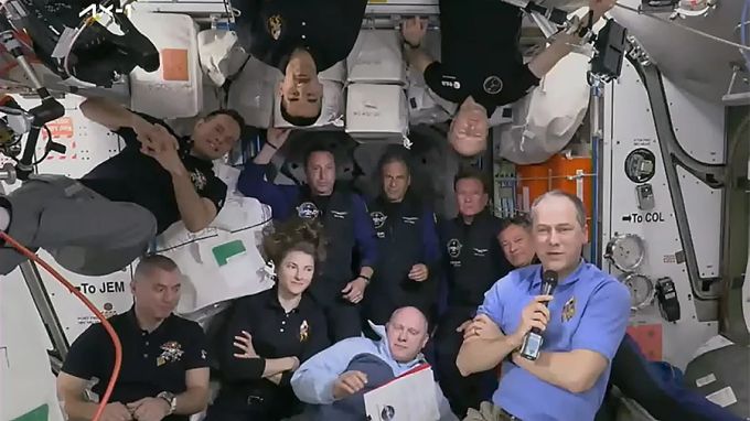 Dieses elfköpfige Team, zu dem auch Matthias Maurer gehörte, war auf der ISS-Raumstation. MAtthias Maurer