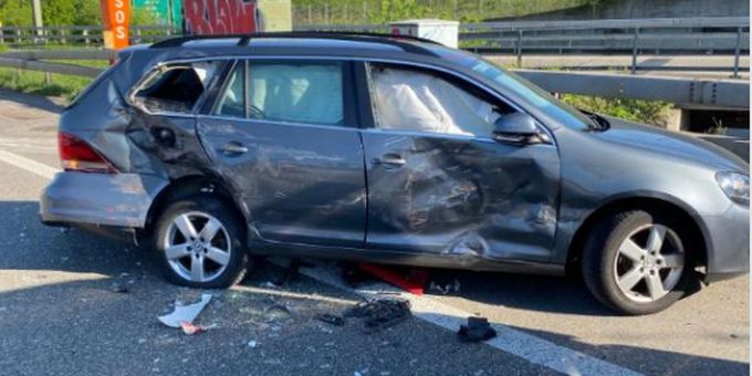Muttenz BL / A2: Auffahrkollision mit Folgekollision