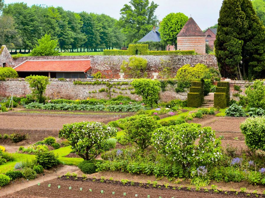 Küchengarten Schloss Normandie Beete