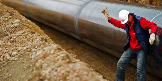 Durch die Pipeline Nord Stream 1 ist erneut weniger Gas nach Europa geliefert worden. Der Gazprom-Konzern begründet dies mit Reparaturarbeiten. (Archivbild) Gas