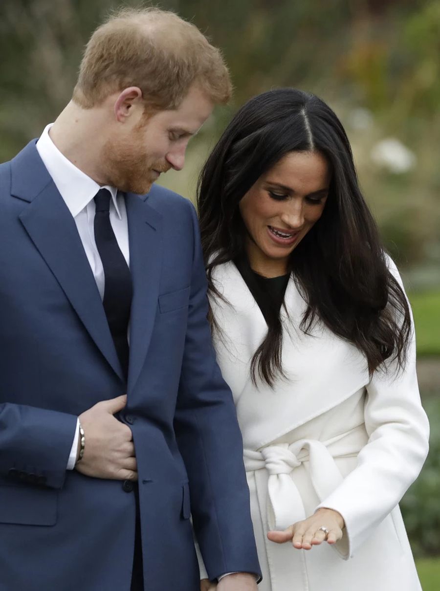 Meghan Markle und Prinz Harry gaben 2017 ihre Verlobung bekannt.