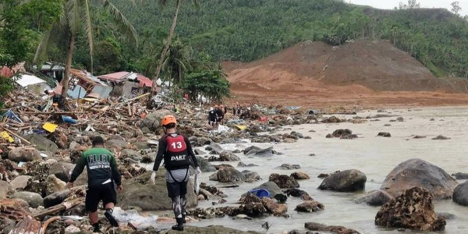 Auf den Philippinen werden nach einem Taifun immer noch hunderte Menschen vermisst. Philippinen