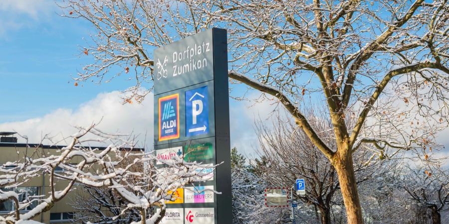 Der Dorfplatz in Zumikon.