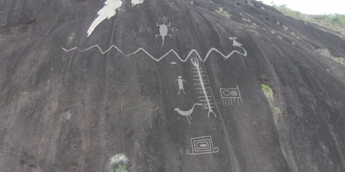 2000 Jahre alt - Forscher entdecken wohl grösste Felsgravuren der Welt
