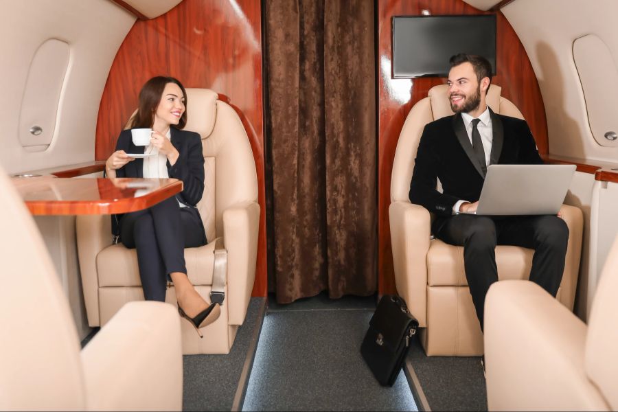 Business-Leute, Privatjet