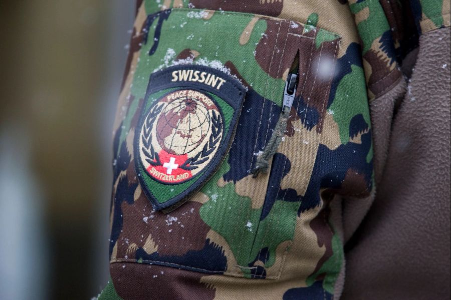 Der Schulterbadge der Swissint, dem Kompetenzzentrum der Schweizer Armee für Auslandseinsätze.