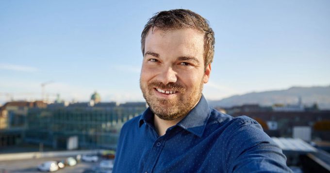 Tom Berger, FDP-Politiker und Stadtrats-Vizepräsident, hat keine Freude an der Einsprache der Stadt Bern gegen den Zwischensieg der Fans von YB. Tom Berger YB