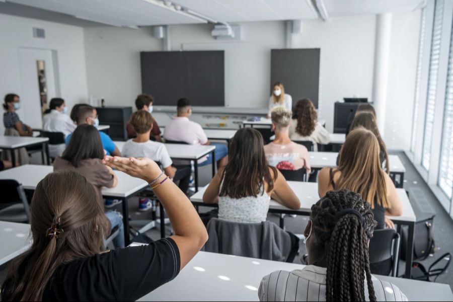 Die Motion fordert, dass alle Schulkinder während der obligatorischen Schulzeit vom Kindergarten bis zum dritten Oberstufenjahr dieselbe Schule besuchen.