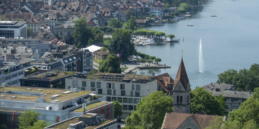 Zug Altstadt OECD-Mindeststeuer