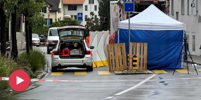 Oberrieden ZH - Meitli (†5) wird von Lastwagen erfasst und stirbt