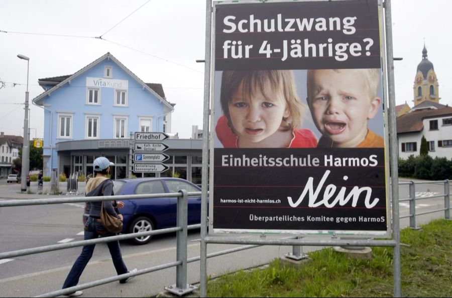 Im Jahr 2008 machte das «Überparteiliche Komitee gegen HarmoS» Laune gegen das Konkordat.