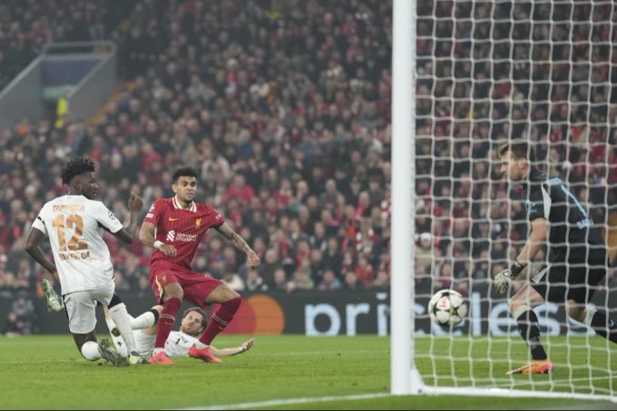 Luis Diaz erzielt drei Tore für Liverpool. champions league